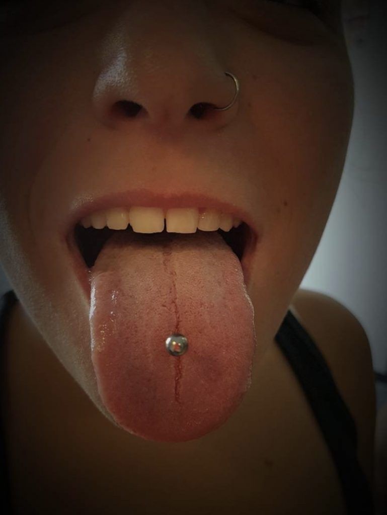 Piercings Lengua – El arte del buho